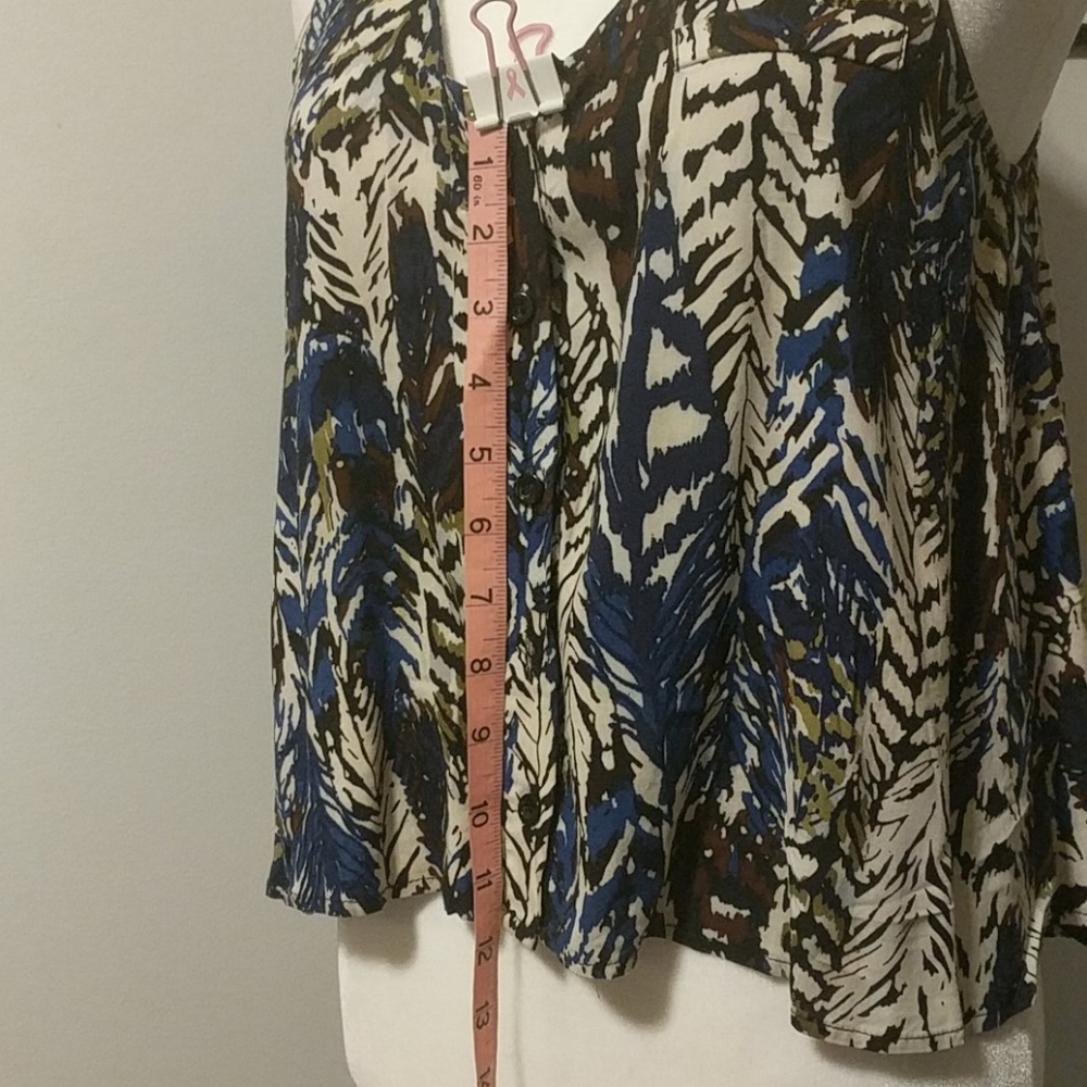 High-Low Top - Picture 6 of 10